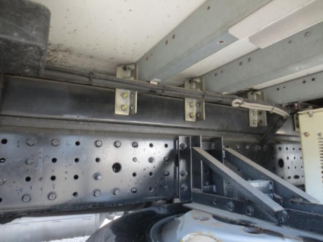 キャンター ロング 2t 冷蔵冷凍車ゲート付(17枚目)