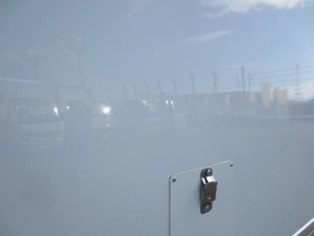 キャンター ロング 2t 冷蔵冷凍車ゲート付(25枚目)