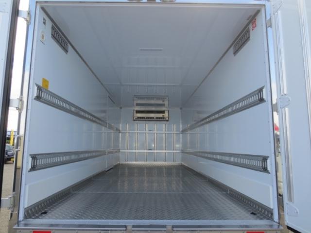 ファイター 4t 冷蔵冷凍車ゲート付(8枚目)