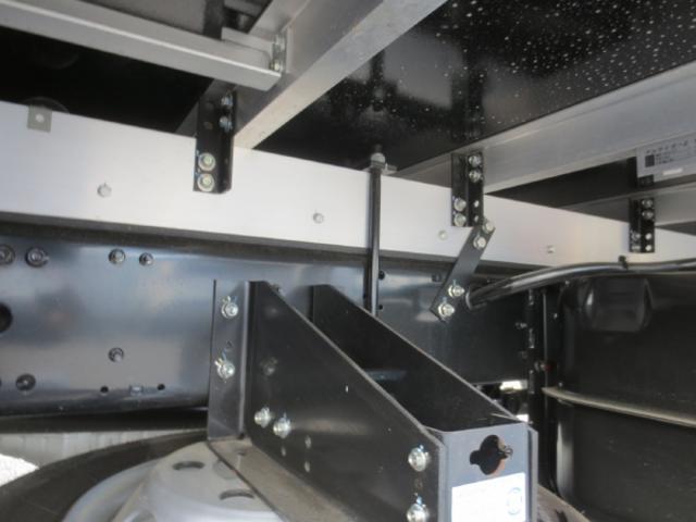 ファイター 4t 冷蔵冷凍車ゲート付(18枚目)