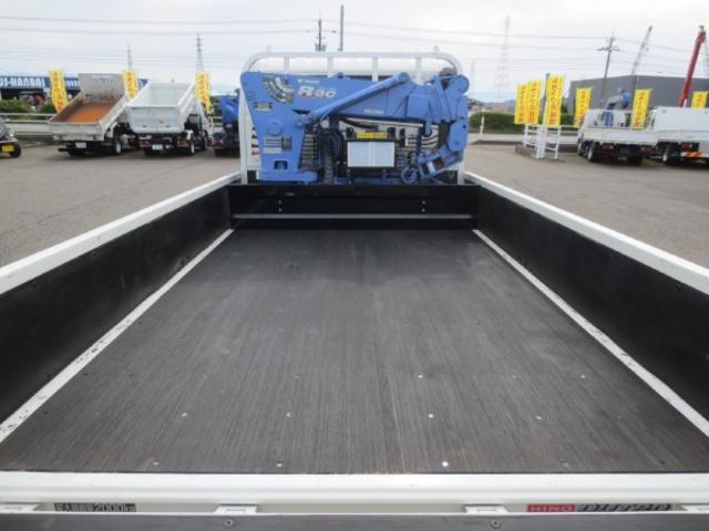 デュトロ セミロング全低床 2t 簡易クレーン付(10枚目)