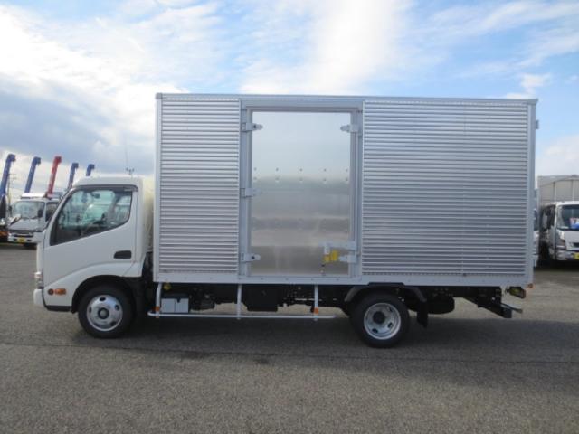 デュトロ ロング全低床ターボ 2t ドライバン(9枚目)