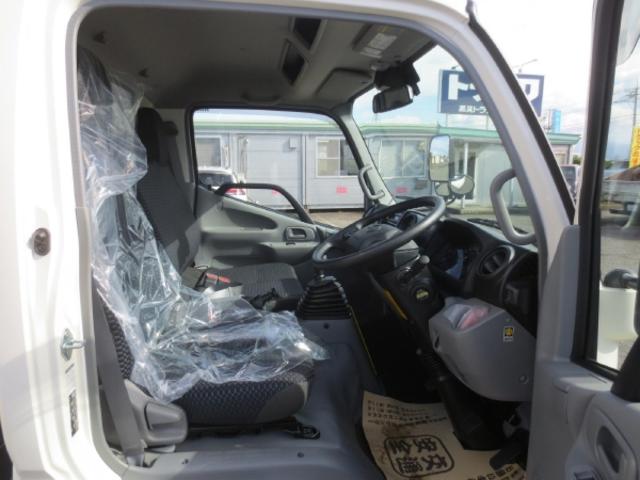 デュトロ ロング全低床ターボ 2t ドライバン(13枚目)