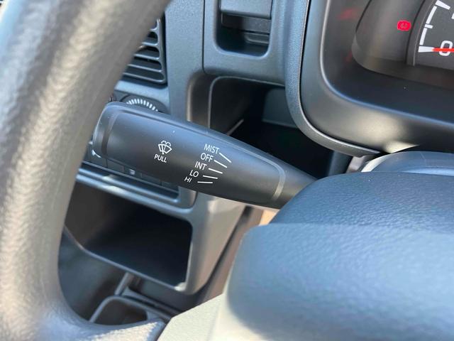 キャリイトラック KCエアコン・パワステ 4WD 軽トラック AT クリアランスソナー アイドリングストップ オートライト ESC エアコン パワーステアリング パワーウィンドウ(8枚目)