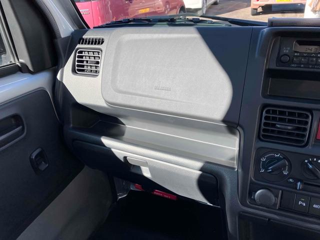 キャリイトラック KCエアコン・パワステ 4WD 軽トラック AT クリアランスソナー アイドリングストップ オートライト ESC エアコン パワーステアリング パワーウィンドウ(10枚目)