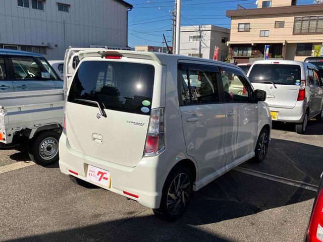 ワゴンＲスティングレー Ｘ　ＥＴＣ　ナビ　ＴＶ　ＨＩＤ　スマートキー　ベンチシート　ＣＶＴ　盗難防止システム　ＡＢＳ　ＣＤ　ＵＳＢ　ミュージックプレイヤー接続可　アルミホイール　衝突安全ボディ　エアコン　パワーステアリング（7枚目）