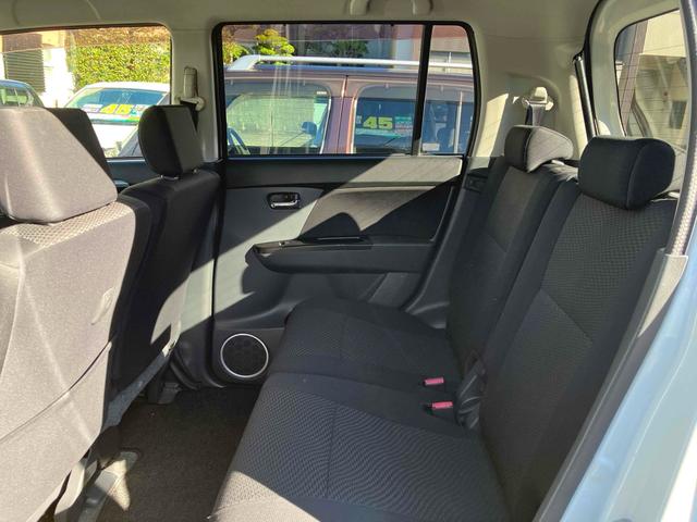 ワゴンＲスティングレー Ｘ　ＥＴＣ　ナビ　ＴＶ　ＨＩＤ　スマートキー　ベンチシート　ＣＶＴ　盗難防止システム　ＡＢＳ　ＣＤ　ＵＳＢ　ミュージックプレイヤー接続可　アルミホイール　衝突安全ボディ　エアコン　パワーステアリング（11枚目）