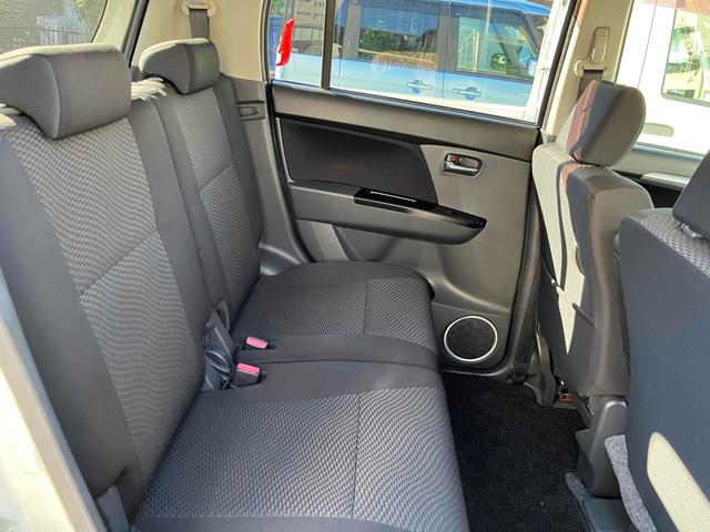 ワゴンＲスティングレー Ｘ　ＥＴＣ　ナビ　ＴＶ　ＨＩＤ　スマートキー　ベンチシート　ＣＶＴ　盗難防止システム　ＡＢＳ　ＣＤ　ＵＳＢ　ミュージックプレイヤー接続可　アルミホイール　衝突安全ボディ　エアコン　パワーステアリング（13枚目）