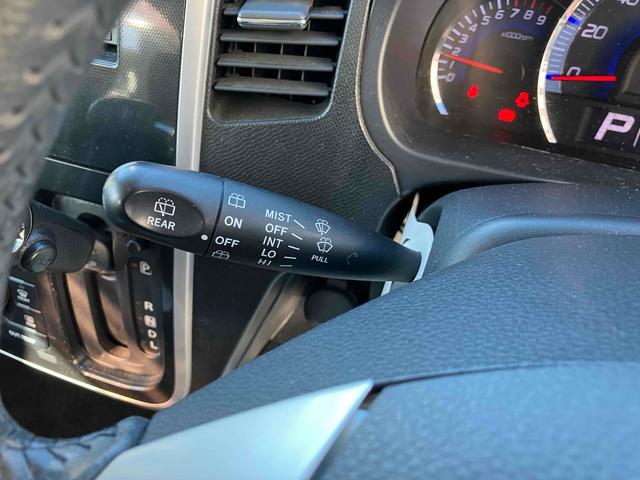 ワゴンＲスティングレー Ｘ　ＥＴＣ　ナビ　ＴＶ　ＨＩＤ　スマートキー　ベンチシート　ＣＶＴ　盗難防止システム　ＡＢＳ　ＣＤ　ＵＳＢ　ミュージックプレイヤー接続可　アルミホイール　衝突安全ボディ　エアコン　パワーステアリング（28枚目）