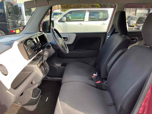 MRワゴン 10thアニバーサリー リミテッド バックカメラ オートライト HID スマートキー 電動格納ミラー ベンチシート CVT 盗難防止システム ABS CD USB アルミホイール 衝突安全ボディ エアコン パワーステアリング(17枚目)