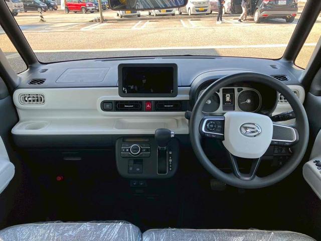 運転者にとっては日々使用することとなる運転席です。運転席が快適だと運転に集中することができますね。