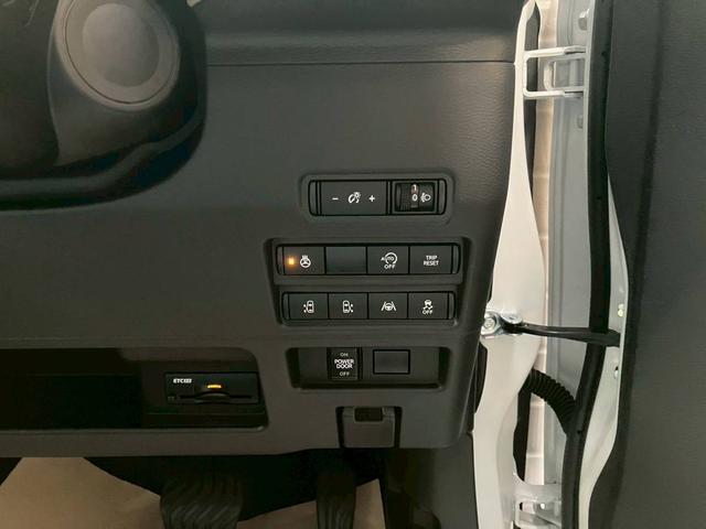 デリカミニ T プレミアム デリマルパッケージ 4WD 12.3インチディスプレイ ルーフレール LEDヘッドランプ 両側パワースライド 3Dマルチアラウンドモニター デジタルルームミラー 前後ドライブレコーダー ETC2.0(7枚目)