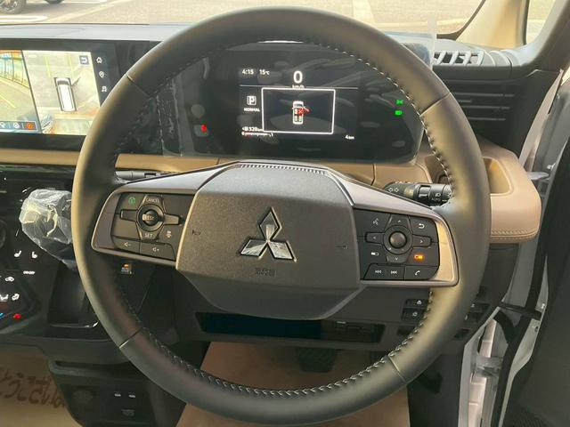 デリカミニ T プレミアム デリマルパッケージ 4WD 12.3インチディスプレイ ルーフレール LEDヘッドランプ 両側パワースライド 3Dマルチアラウンドモニター デジタルルームミラー 前後ドライブレコーダー ETC2.0(13枚目)