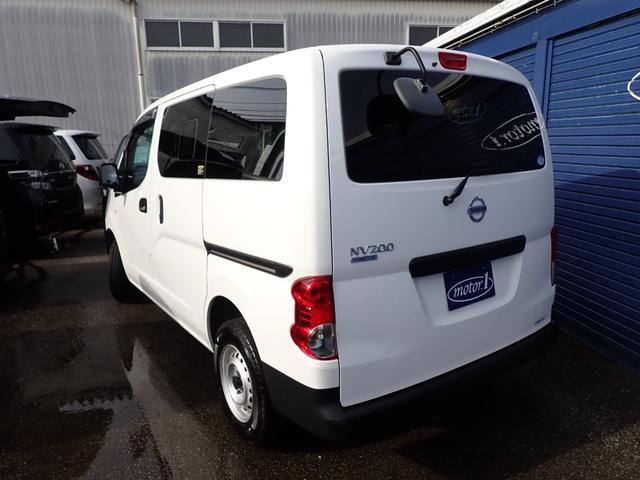 ＮＶ２００バネットバン ＤＸ　４ＷＤ　キーレス　社外ＳＤナビ　Ｂｌｕｅｔｏｏｔｈ　社外ドラレコ　社外障害物センサー　ＥＴＣ　衝突被害軽減ブレーキ　レーンキープ　横滑り防止装置（5枚目）