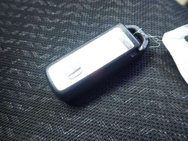 Ｎ－ＢＯＸスラッシュ Ｇ・Ｌパッケージ　スマートキー　社外ＳＤナビ　フルセグ　バックカメラ　Ｂｌｕｅｔｏｏｔｈ　ＨＩＤヘッドライト　オートライト　衝突被害軽減ブレーキ　横滑り防止装置　オートエアコン（23枚目）