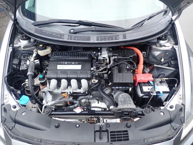 ＣＲ－Ｚ α　スマートキー　純正ＨＤＤナビ　ミュージックプレイヤー接続可　ミュージックサーバー　ワンセグ　バックカメラ　社外１７ＡＷ　ＨＩＤヘッドライト　オートエアコン　電格ミラー　盗難防止装置　ＥＴＣ（18枚目）