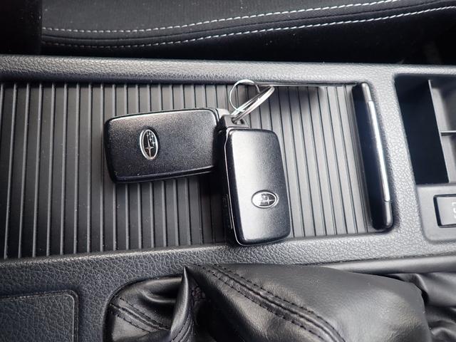 ＸＶ ２．０ｉ－Ｌ　アイサイト　４ＷＤ　スマートキー　純正ＳＤナビ　フルセグ　バックカメラ　Ｂｌｕｅｔｏｏｔｈ　アイドリングストップ　ＨＩＤヘッドライト　クルーズコントロール　純正１７ＡＷ　オートエアコン　衝突被害軽減ブレーキ（16枚目）