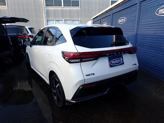 ノート X FOUR 4WD eーPOWER プロパイロット 純正メモリーナビ フルセグ アラウンドビューモニター 置くだけ充電 ETC 純正16AW 純正EGスターター レザーシート シートヒーター LEDヘッドライト(5枚目)