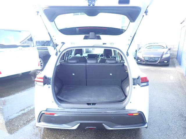 ノート X FOUR 4WD eーPOWER プロパイロット 純正メモリーナビ フルセグ アラウンドビューモニター 置くだけ充電 ETC 純正16AW 純正EGスターター レザーシート シートヒーター LEDヘッドライト(6枚目)