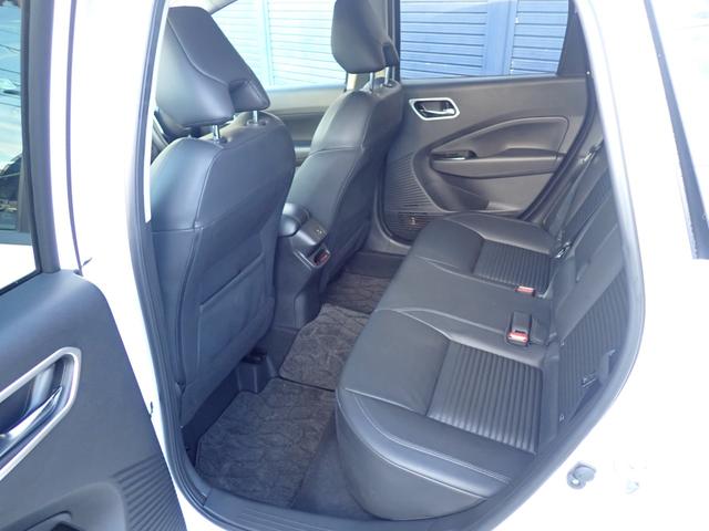 ノート X FOUR 4WD eーPOWER プロパイロット 純正メモリーナビ フルセグ アラウンドビューモニター 置くだけ充電 ETC 純正16AW 純正EGスターター レザーシート シートヒーター LEDヘッドライト(10枚目)