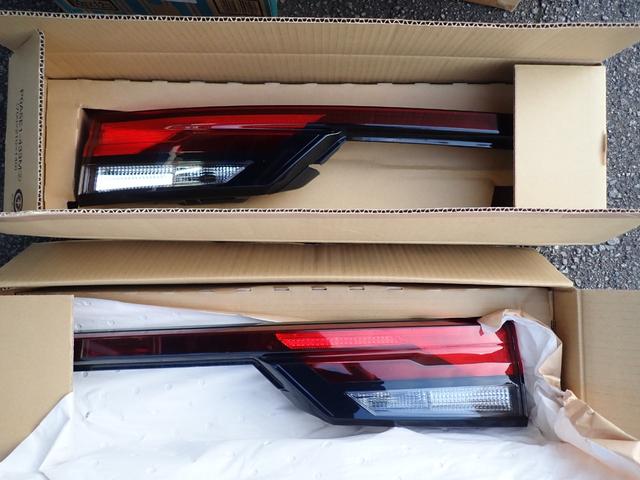 ノート X FOUR 4WD eーPOWER プロパイロット 純正メモリーナビ フルセグ アラウンドビューモニター 置くだけ充電 ETC 純正16AW 純正EGスターター レザーシート シートヒーター LEDヘッドライト(25枚目)