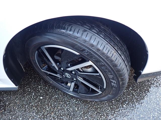 ノート X FOUR 4WD eーPOWER プロパイロット 純正メモリーナビ フルセグ アラウンドビューモニター 置くだけ充電 ETC 純正16AW 純正EGスターター レザーシート シートヒーター LEDヘッドライト(28枚目)