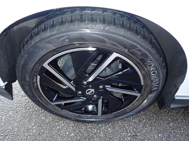 ノート X FOUR 4WD eーPOWER プロパイロット 純正メモリーナビ フルセグ アラウンドビューモニター 置くだけ充電 ETC 純正16AW 純正EGスターター レザーシート シートヒーター LEDヘッドライト(29枚目)