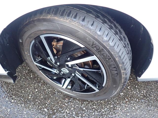 ノート X FOUR 4WD eーPOWER プロパイロット 純正メモリーナビ フルセグ アラウンドビューモニター 置くだけ充電 ETC 純正16AW 純正EGスターター レザーシート シートヒーター LEDヘッドライト(30枚目)