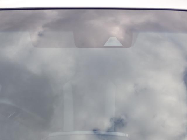 ノート ｅ－パワー　Ｘ　スマートキー　純正ＳＤナビ　フルセグ　Ｂｌｕｅｔｏｏｔｈ　デジタルインナーミラー　アラウンドビューモニター　ＥＴＣ　オートＡＣ　衝突被害軽減ブレーキ　レーンキープ　純正１５ＡＷ（7枚目）