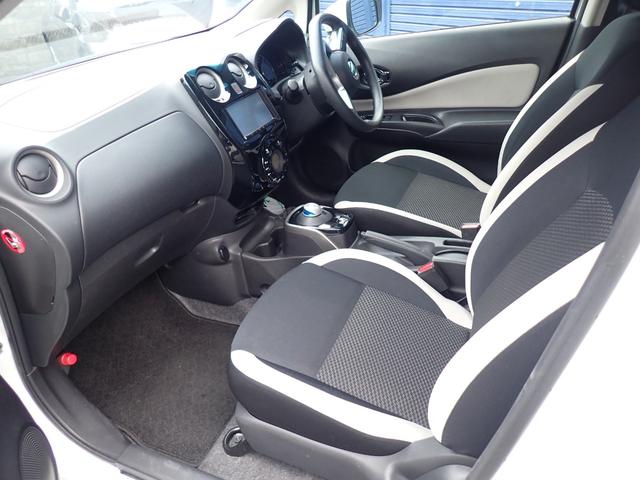 ノート ｅ－パワー　Ｘ　スマートキー　純正ＳＤナビ　フルセグ　Ｂｌｕｅｔｏｏｔｈ　デジタルインナーミラー　アラウンドビューモニター　ＥＴＣ　オートＡＣ　衝突被害軽減ブレーキ　レーンキープ　純正１５ＡＷ（9枚目）