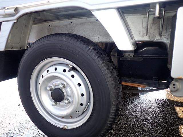 キャリイトラック KC 4WD AT車 エアコン パワステ 三方開 CD ラジオ 社外ラジエターグリル パートタイム4WD(15枚目)