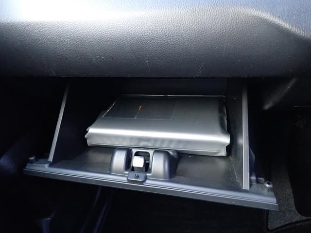 ワゴンR ハイブリッドFX キーレス 社外SDナビ ワンセグ Bluetooth ETC オートエアコン シートヒーター 横滑り防止装置 盗難防止装置(11枚目)