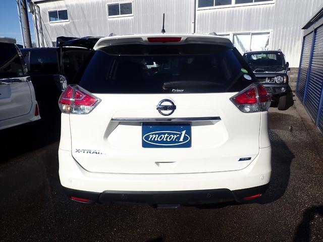 エクストレイル ２０Ｘ　エマージェンシーブレーキパッケージ　４ＷＤ　スマートキー　純正ＳＤナビ　フルセグ　Ｂｌｕｅｔｏｏｔｈ　バックカメラ　ＦＯＧランプ　撥水カプロンシート　シートヒーター　ＬＥＤ　純正１７ＡＷ　衝突被害軽減ブレーキ　アイドリングストップ（4枚目）