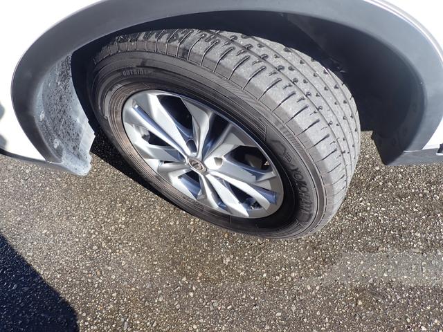 エクストレイル ２０Ｘ　エマージェンシーブレーキパッケージ　４ＷＤ　スマートキー　純正ＳＤナビ　フルセグ　Ｂｌｕｅｔｏｏｔｈ　バックカメラ　ＦＯＧランプ　撥水カプロンシート　シートヒーター　ＬＥＤ　純正１７ＡＷ　衝突被害軽減ブレーキ　アイドリングストップ（25枚目）