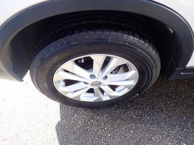 エクストレイル ２０Ｘ　エマージェンシーブレーキパッケージ　４ＷＤ　スマートキー　純正ＳＤナビ　フルセグ　Ｂｌｕｅｔｏｏｔｈ　バックカメラ　ＦＯＧランプ　撥水カプロンシート　シートヒーター　ＬＥＤ　純正１７ＡＷ　衝突被害軽減ブレーキ　アイドリングストップ（26枚目）