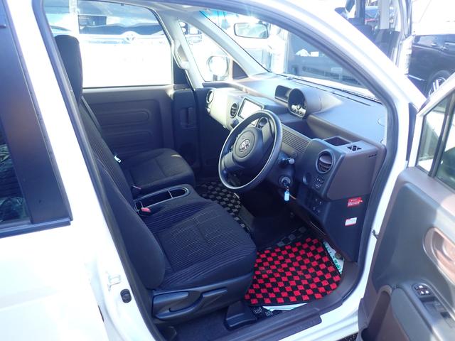 スペイド Y キーレス 社外SDナビ ワンセグ 前後モデリスタエアロ 社外15AW ローダウン 中古スタッドレスタイヤAW4本付 アイドリングストップ 横滑り防止装置 左オートスライドスライド ベンチシート(7枚目)