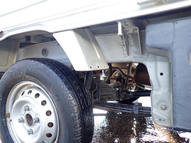 キャリイトラック ＫＸ　４ＷＤ　エアコン　パワステ　三方開　ラジオ　ＡＢＳ　エアーバッグ（12枚目）