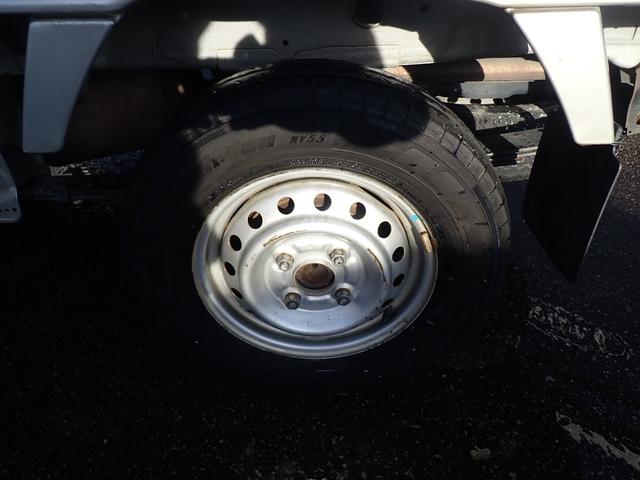 キャリイトラック ＫＸ　４ＷＤ　エアコン　パワステ　三方開　ラジオ　ＡＢＳ　エアーバッグ（21枚目）