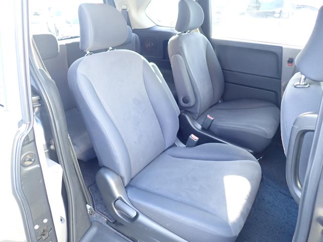 フリード Ｇ　エアロ　Ｌパッケージ　キーレス　両側パワースライドドア　ＨＩＤヘッドライト　社外ＳＤナビ　フルセグ　Ｂｌｕｅｔｏｏｔｈ　バックカメラ　ＥＴＣ　３列シート　フルフラットシート　オートエアコン　純正１５ＡＷ　純正エアロ（10枚目）