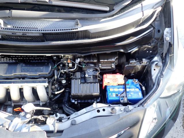 フリード Ｇ　エアロ　Ｌパッケージ　キーレス　両側パワースライドドア　ＨＩＤヘッドライト　社外ＳＤナビ　フルセグ　Ｂｌｕｅｔｏｏｔｈ　バックカメラ　ＥＴＣ　３列シート　フルフラットシート　オートエアコン　純正１５ＡＷ　純正エアロ（19枚目）