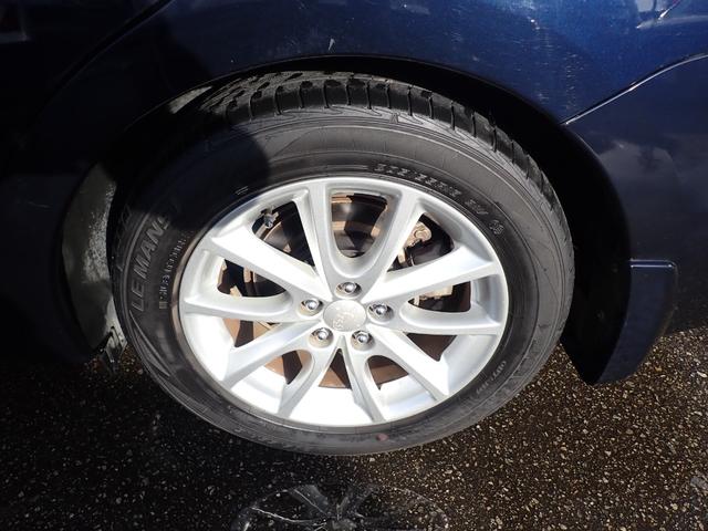 インプレッサＧ４ ２．０ｉアイサイト　４ＷＤ　スマートキー　本革シート　ＨＩＤヘッドライト　純正１６ＡＷ　純正ＨＤＤナビ　フルセグ　Ｂｌｕｅｔｏｏｔｈ　Ｂカメラ　ＥＴＣ　ドラレコ　障害物センサー　衝突被害軽減ブレーキ　クルーズコントロール（24枚目）