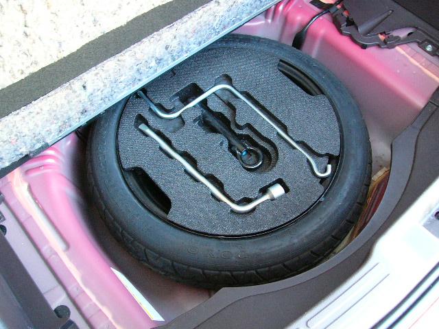 ポルテ G 純正ナビ フルセグTV DVD SD ブルートゥース ハンズフリー バックカメラ ETC HIDヘッドライト スマートキー(スペア有)コーナーセンサー 運転席シートヒーター 純正15インチアルミ(28枚目)