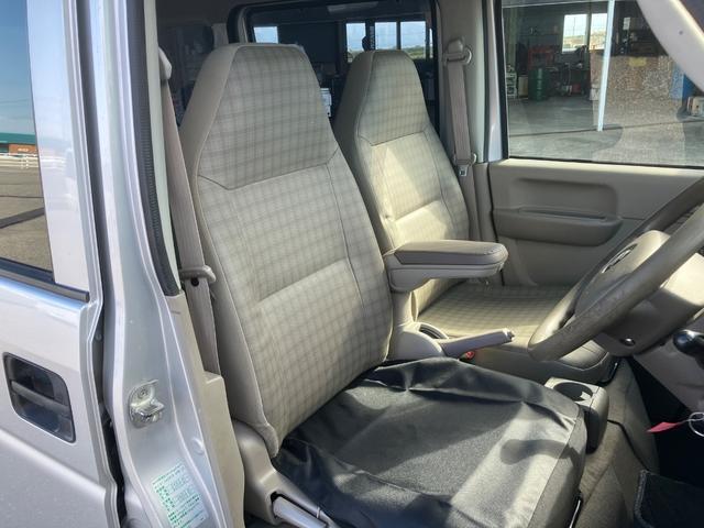 エブリイ PA ハイルーフ パートタイム4WD 5MT エアコン パワステ 集中ドアロック 運転席助手席エアバッグ 軽バン(16枚目)