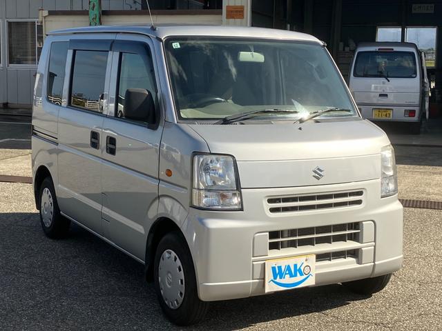 エブリイ GA パートタイム4WD 5MT エアコン パワステ 集中ドアロック 運転席助手席エアバッグ 軽バン(2枚目)