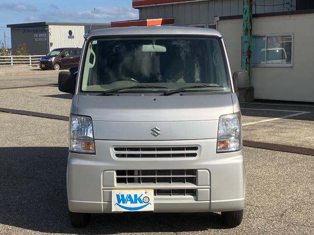 エブリイ GA パートタイム4WD 5MT エアコン パワステ 集中ドアロック 運転席助手席エアバッグ 軽バン(3枚目)