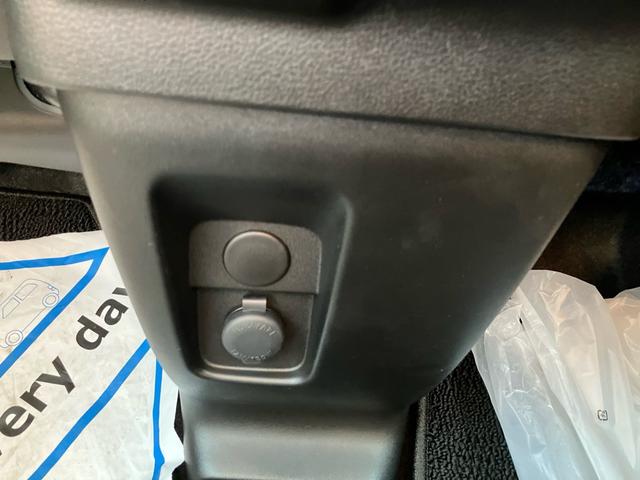 スペーシアギア ハイブリッドＸＺターボ４ＷＤ全方位カメラナビ　スマートキー　両側電動スライドドア　衝突被害軽減システム　ナビ　バックカメラ　全周囲カメラ　ドライブレコーダー　ＥＴＣ　レーンアシスト　ＬＥＤヘッドライト　クリアランスソナー（49枚目）