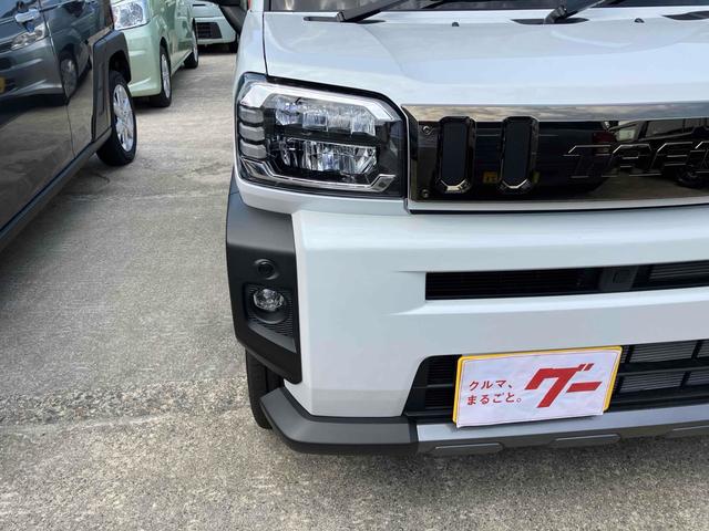 タフト Ｇ　ダーククロムベンチャー　４ＷＤ　バックカメラ　クリアランスソナー　オートクルーズコントロール　衝突被害軽減システム　オートライト　ＬＥＤヘッドランプ　スマートキー　アイドリングストップ　電動格納ミラー　サンルーフ　ＣＶＴ（4枚目）
