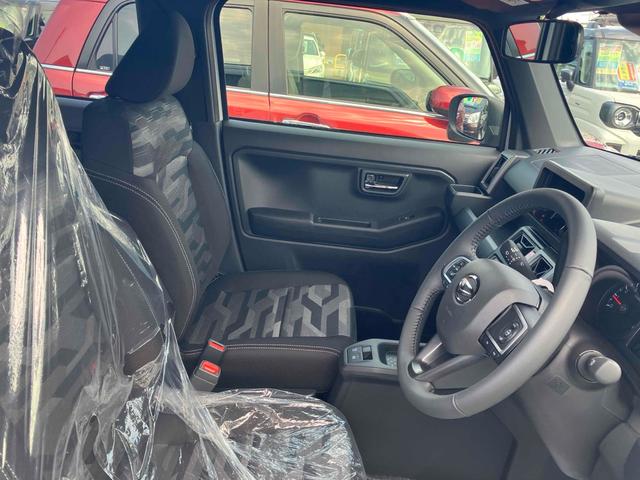 タフト Ｇ　ダーククロムベンチャー　４ＷＤ　バックカメラ　クリアランスソナー　オートクルーズコントロール　衝突被害軽減システム　オートライト　ＬＥＤヘッドランプ　スマートキー　アイドリングストップ　電動格納ミラー　サンルーフ　ＣＶＴ（18枚目）