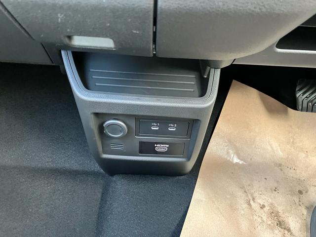 デリカミニ Ｇ　プレミアム　デリマルパッケージ（34枚目）