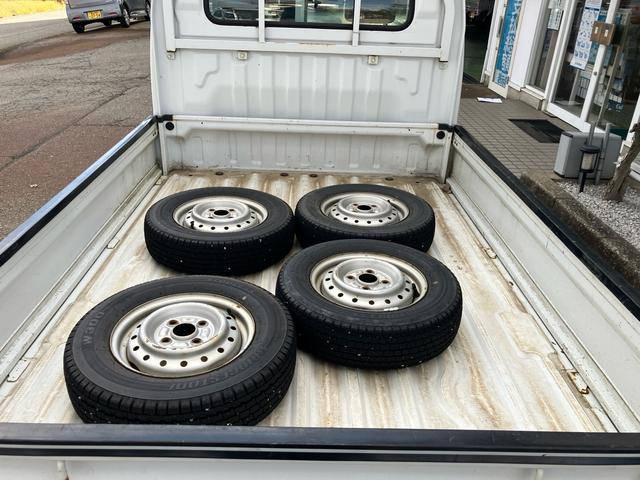 キャリイトラック KC 4WD 5速マニュアル エアコン パワステ(9枚目)